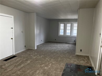 826 Livingroom