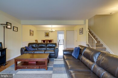 5826 Richardson Mews Square, Halethorpe, MD 21227 - photo 4