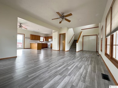 8621 Lavender Cir, Lincoln, NE 68505 - photo 3