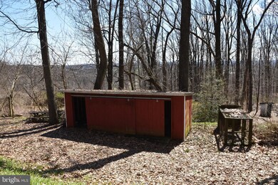 4642 E Mill Hill Rd, East Greenville, PA 18041 - photo 2