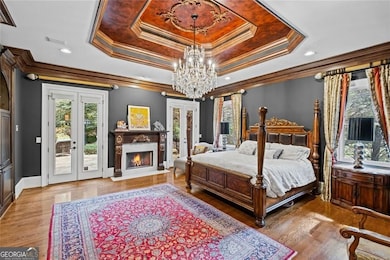 PRIMARY BEDROOM ON THE MAIN