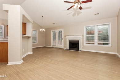 002-photo-living-room-8817935