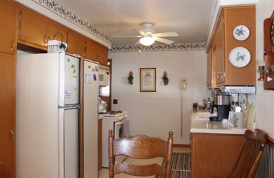 5255 Irish Ln, Fitchburg, WI 53711 - photo 6