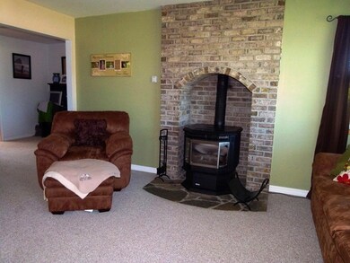 145 Hummingbird Ln, Tillamook, OR 97141 - photo 4