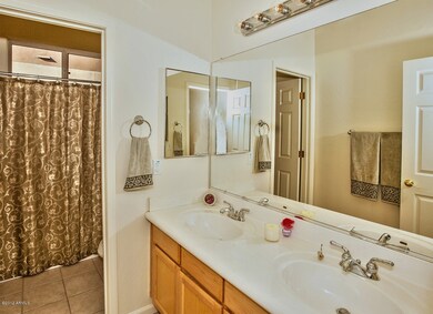 guestbathroom1 2048-HDR