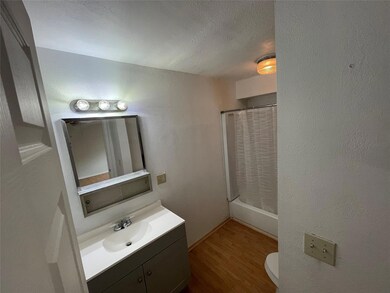 1102 S 6th St, Bonham, TX 75418 - photo 3