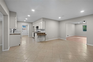 604 Maria St, Springdale, AR 72762 - photo 2