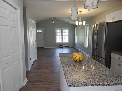 3070 King William Ave, West Point, VA 23181 - photo 5