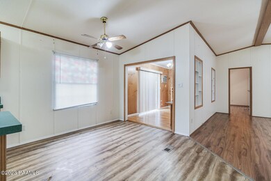 111 Blanco Dr, Youngsville, LA 70592 - photo 3