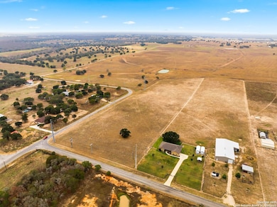 101 County Road 319, La Vernia, TX 78121 - photo 2