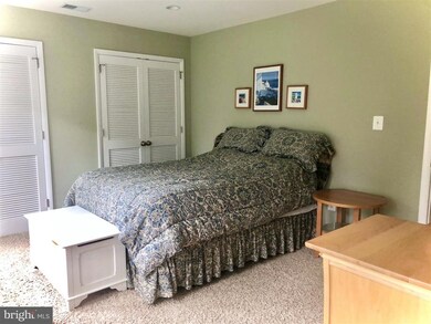 unlisted-address, Falls Church, VA 22043 - photo 5