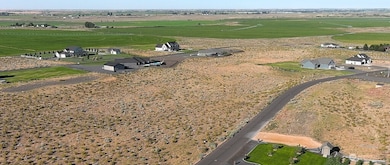 329 Desert Hills Loop SE, Moses Lake, WA 98837 - photo 2