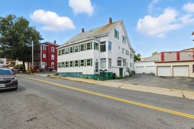 16 Hill St, Biddeford, ME 04005 - photo 2