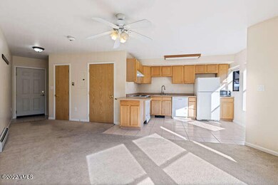 216 Main St Edwards CO 81632-small-019-0