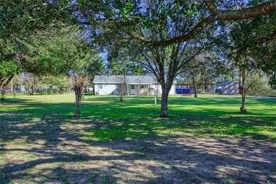 5 bedrooms with 2 primary bedrooms!