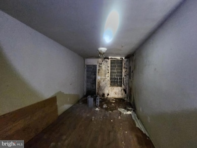 1150 N Carrollton Ave, Baltimore, MD 21217 - photo 5