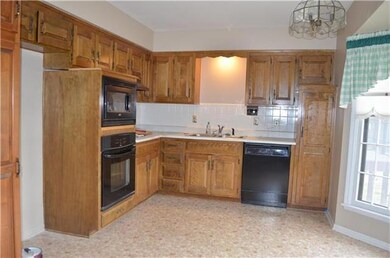 14127 W 88th Terrace, Lenexa, KS 66215 - photo 6