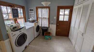 1813 SW 3rd St, Topeka, KS 66606 - photo 3