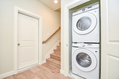 2307 Warhol Way, Houston, TX 77091 - photo 5