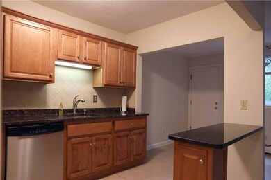 400 New River Rd unit 508, Manville, RI 02838 - photo 5