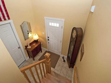 Entry/Foyer.