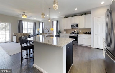 643 Resort Blvd, Dover, DE 19904 - photo 2