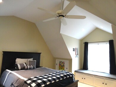 7 Beaver Path, Hudson, NH 03051 - photo 2