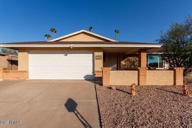 2705 W Summit Place, Chandler, AZ 85224 - photo 2