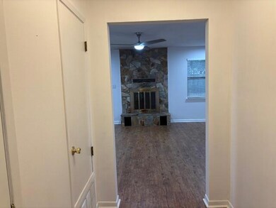 519 Nutmeg Ave, Niceville, FL 32578 - photo 4