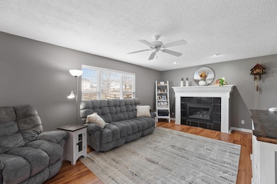 2718 Running Creek Dr, Florence, KY 41042 - photo 3