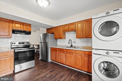 2214 Dawn Ln, Temple Hills, MD 20748 - photo 3