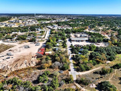 240 Jennifer Ln, Leander, TX 78641 - photo 3