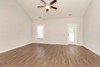 1032 Echo Ridge Rd, Columbia, TN 38401 - photo 3
