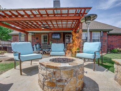 321 E 113th St S, Jenks, OK 74037 - photo 4