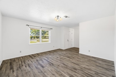 205 Wild Timber Dr, Kerrville, TX 78028 - photo 2