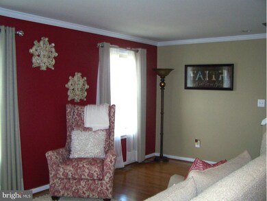 2886 Chinkapin Oak Ln unit 196, Woodbridge, VA 22191 - photo 4