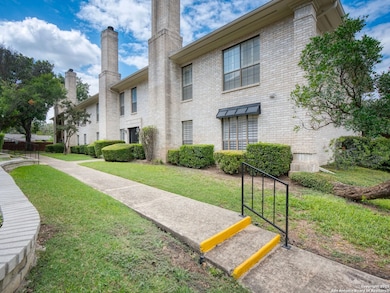 2611 Eisenhauer Rd unit 504, San Antonio, TX 78209 - photo 2