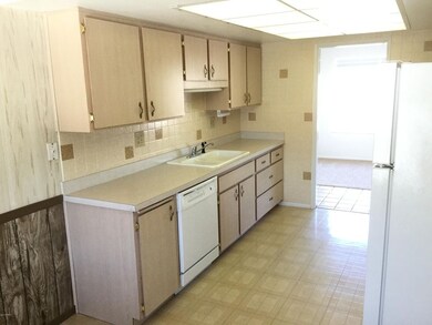 9526 W Briarwood Cir N, Sun City, AZ 85351 - photo 2