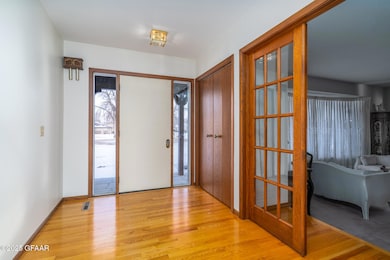 1122 Groveland Ave, Crookston, MN 56716 - photo 4