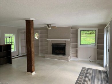 2113 Lamar Dr, Asheboro, NC 27203 - photo 6