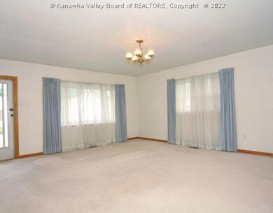 213 95th St, Charleston, WV 25315 - photo 2
