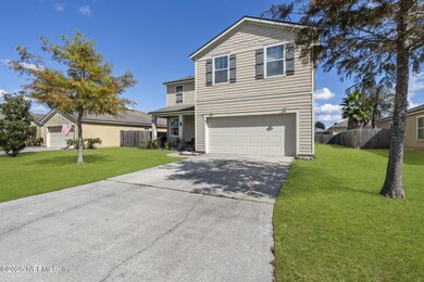 3847 Falcon Crest Dr, Green Cove Springs, FL 32043 - photo 2