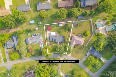 409 Camelot Dr, Statesville, NC 28625 - photo 3