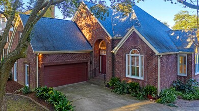 Lowcounty Beauty with 2 car garage