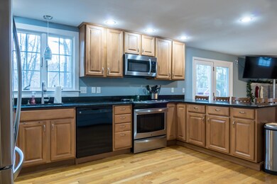 19-Kitchen (3 of 8)