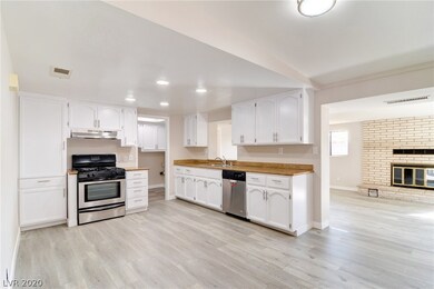 2003 Capistrano Ave, Las Vegas, NV 89169 - photo 2