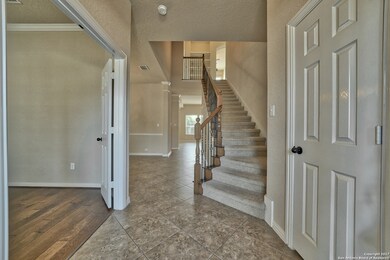 10760 Barnsford Ln, Helotes, TX 78023 - photo 3