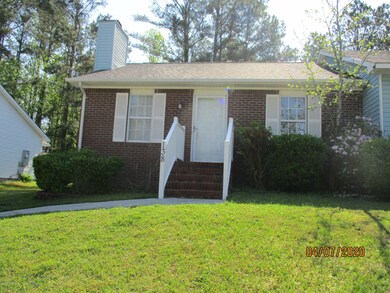 138 Brenda Dr, Jacksonville, NC 28546 - photo 2