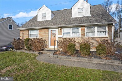 2455 Secane Rd, Secane, PA 19018 - photo 3