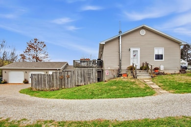 2431 Pinkerton Ln, Zanesville, OH 43701 - photo 5